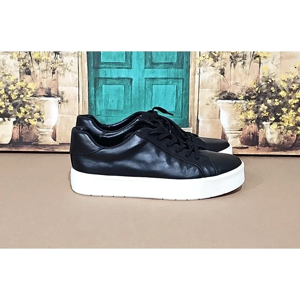 Vince Women's Benfield Leather Platform Lace Up Sneaker Black White Size 10 M